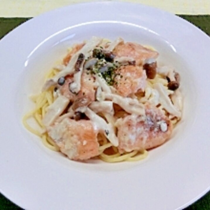 きのこたっぷり サーモンのチーズクリームパスタ レシピ 作り方 By ゆず茶55 楽天レシピ
